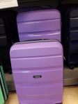 Kufferter i forskellige  farver